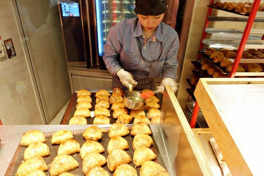 日本【2024大阪必吃美食】心齋橋、難波、道頓堀美食，燒肉、拉麵、壽司推薦