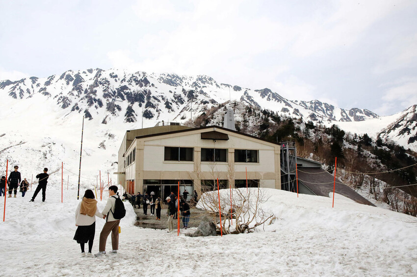 立生黑部真是人生必去一次的地方，雪牆絕景、沿途連綿不絶的壯麗