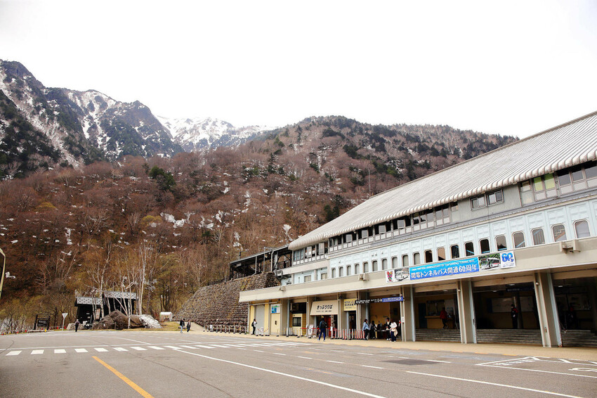 立生黑部真是人生必去一次的地方，雪牆絕景、沿途連綿不絶的壯麗