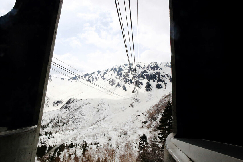 立生黑部真是人生必去一次的地方，雪牆絕景、沿途連綿不絶的壯麗