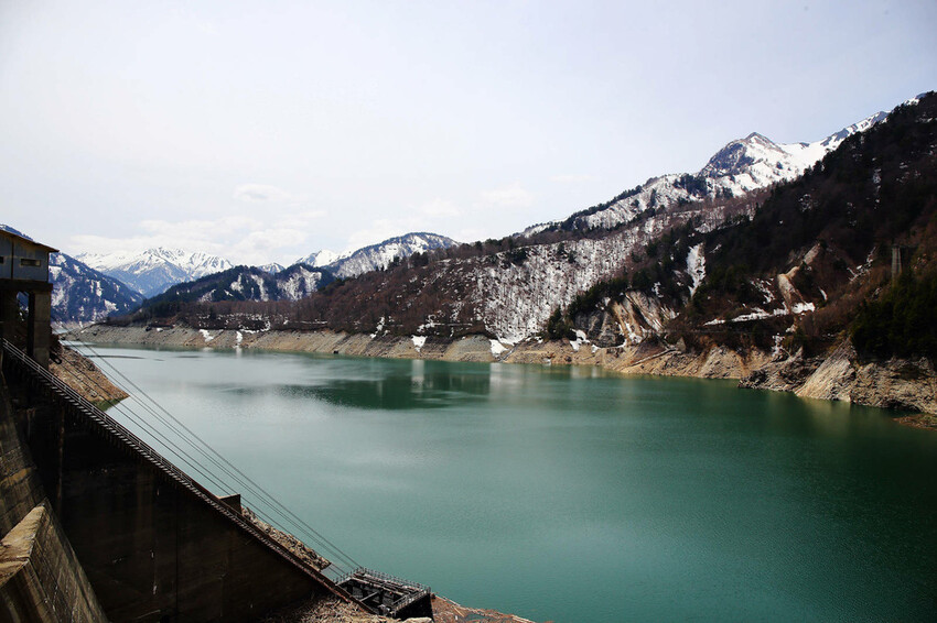立生黑部真是人生必去一次的地方，雪牆絕景、沿途連綿不絶的壯麗