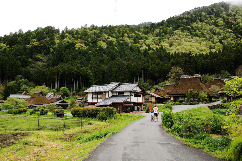 京都秘境-美山茅草屋之里｜美山合掌村，日本三大合掌村之一，被