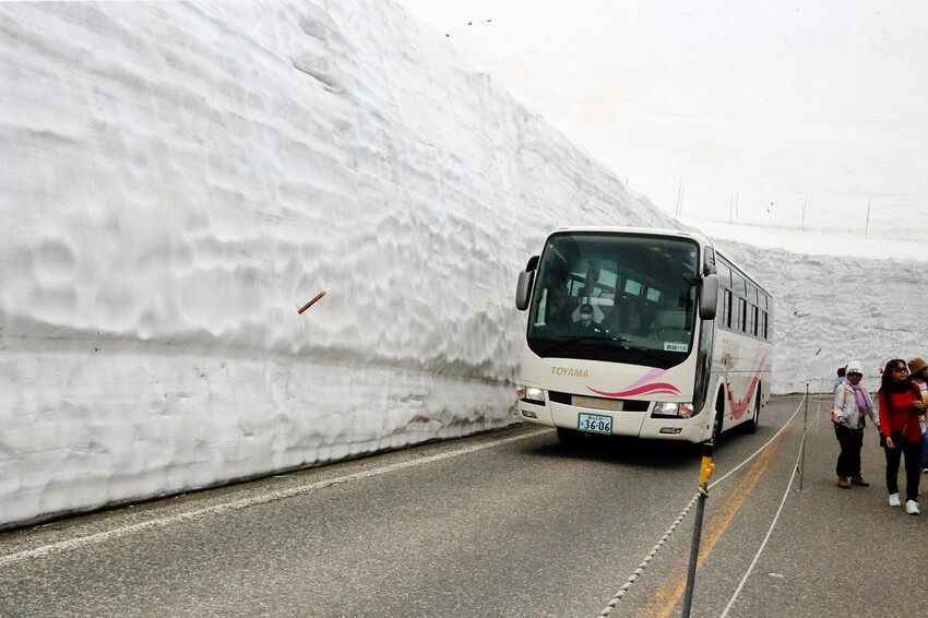 立生黑部真是人生必去一次的地方，雪牆絕景、沿途連綿不絶的壯麗