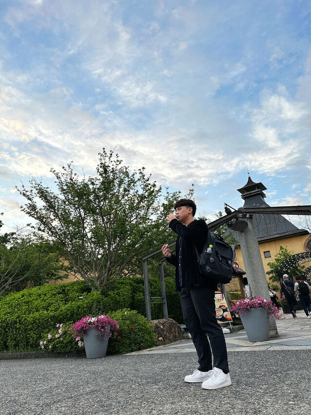 世界級美景,日本最大絢麗夢幻夜間燈光秀,結合花朵與燈飾的「名 世界級美景,日本最大絢麗夢幻夜間燈光秀,結合花朵與燈飾的「名