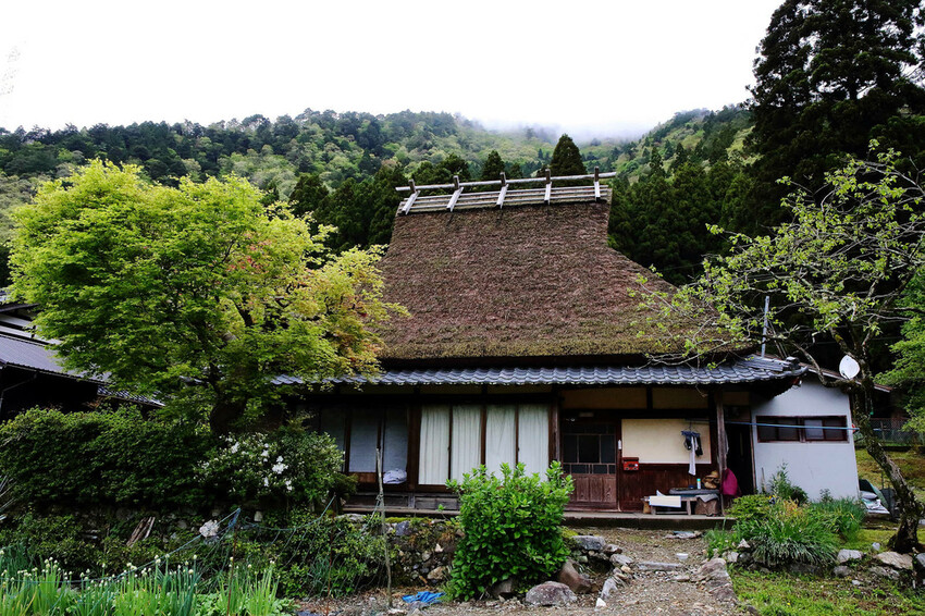 京都秘境-美山茅草屋之里｜美山合掌村，日本三大合掌村之一，被