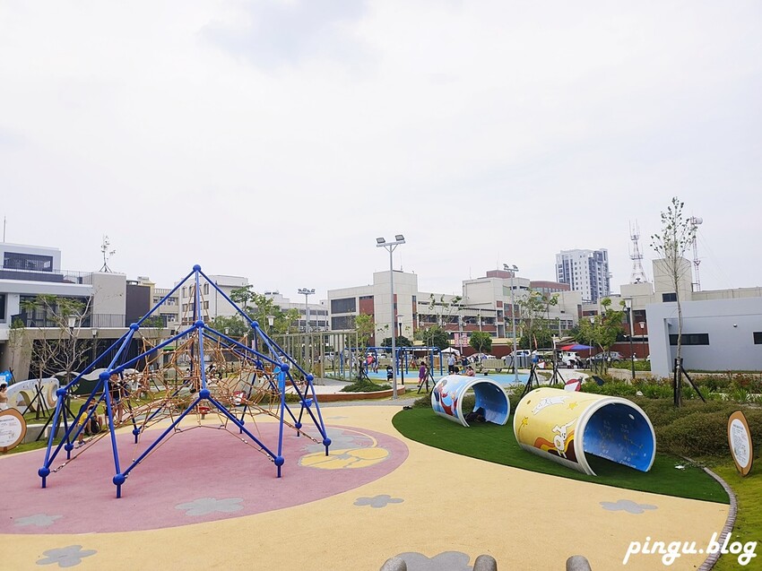 彰化縣員林市彰化特色公園｜員林三和公園 員林共融式公園  3層樓高塔溜滑梯 首座四合一公園