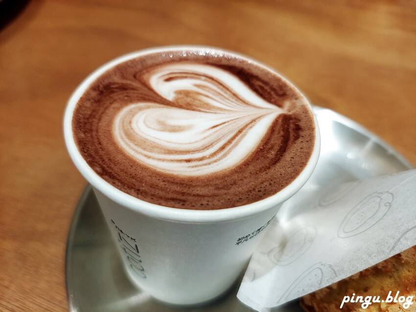 澳門澳門美食|Cafe Cotiz 澳門咖啡廳推薦 招牌酥皮泡芙 澳門必吃美食