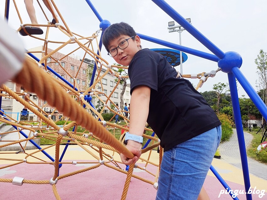 彰化縣員林市彰化特色公園｜員林三和公園 員林共融式公園  3層樓高塔溜滑梯 首座四合一公園