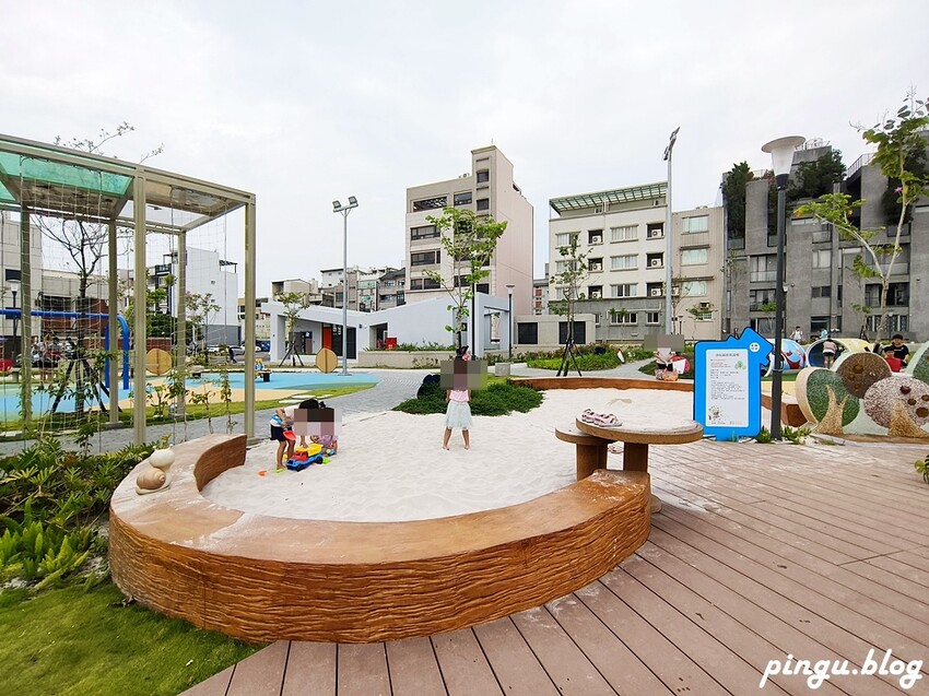 彰化縣員林市彰化特色公園｜員林三和公園 員林共融式公園  3層樓高塔溜滑梯 首座四合一公園