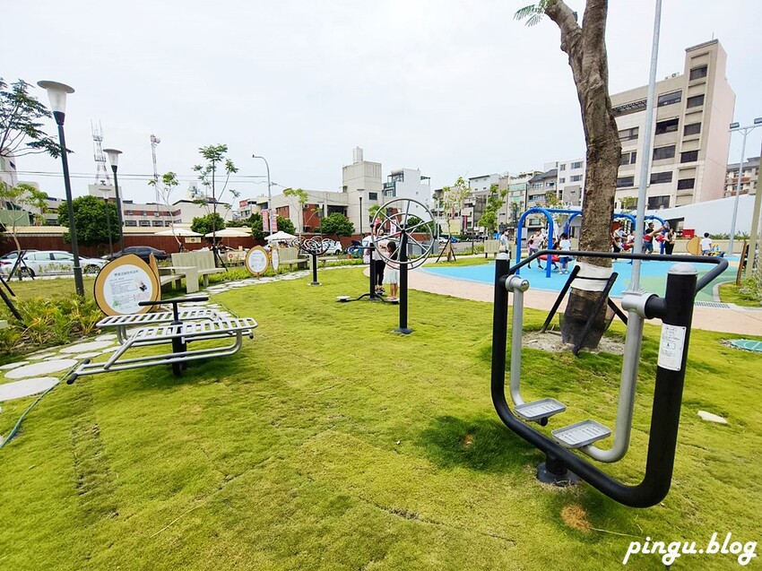 彰化縣員林市彰化特色公園｜員林三和公園 員林共融式公園  3層樓高塔溜滑梯 首座四合一公園