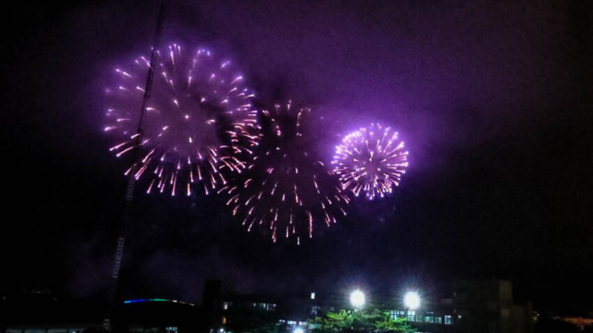 澎湖縣馬公市2024澎湖花火節煙火實拍，4大打卡公仔開箱！加碼一個官方沒說的隱藏公仔偷偷告訴你