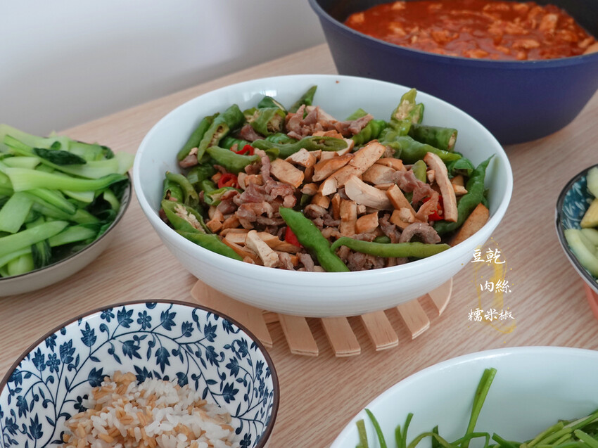 食譜|豆乾肉絲炒糯米椒Stir-fried Pork with Manganji Sweet Pepper and Dried Tofu