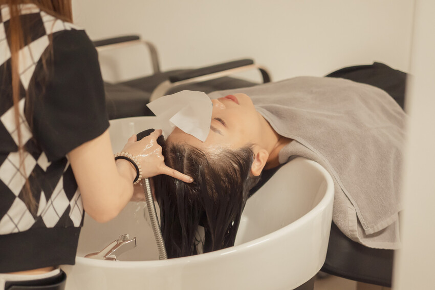 BAKER Hair Salon｜豐原染髮美髮推薦，全預約制，價格公開透明 - 莎笠，小日子