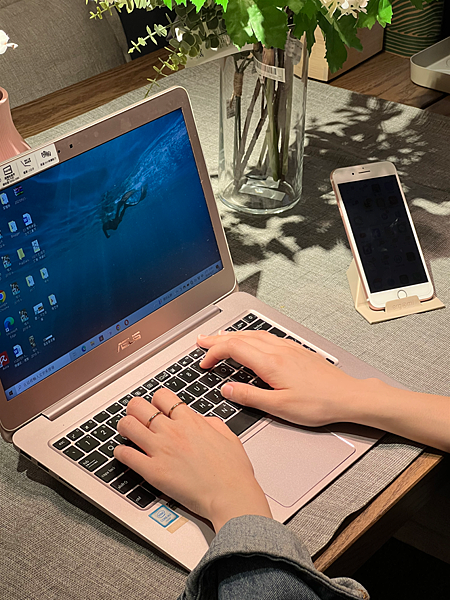 【不限型號電腦平板支架分享】雅街嚴選ergomi￭Meta 