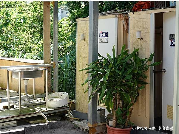 基國派老教堂廁所  (2).jpg