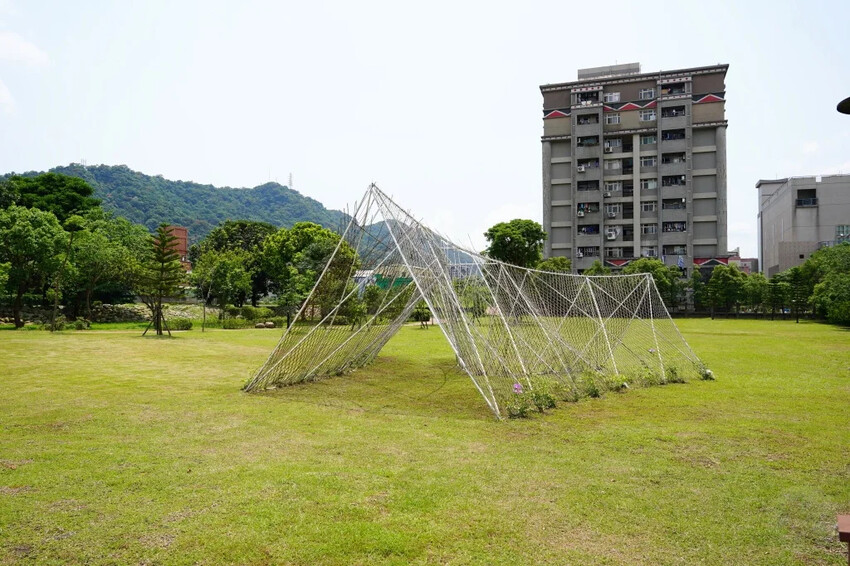 新北市三峽區細品三峽茶韻，感受茶文化的薰陶：2024新北藍茶藝術季在客家文化園區的品茗、採茶、揉茶、傳承文化的體驗之