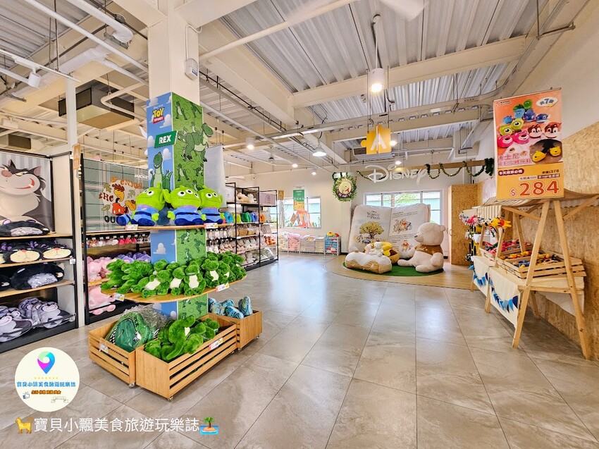 嘉義縣民雄鄉[旅遊]嘉義 KHTOY絨毛玩偶旗艦館 實現您的童年夢想 超過100多種動漫角色 娃娃、寢具周邊至生活用品 正版授