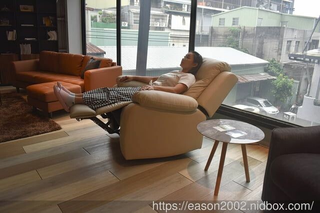 （文末抽獎）H&D 東稻家居 新莊民安門市 | 旗下子品牌 Homemeet 床墊、米卡沙發 堅持台灣製造的推薦沙發品牌 免費室內設計諮詢 超大心 -  就是這樣。吃喝玩樂。愛漂亮部落格 -