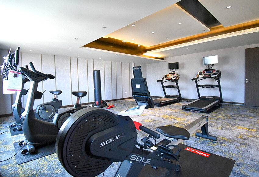 福容飯店旗下的輕旅品牌,IKEA主題房適!中西式早餐吃到飽