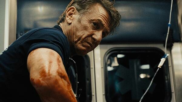 4-救援生死線_劇照01_西恩潘 4-救援生死線_劇照01_西恩潘