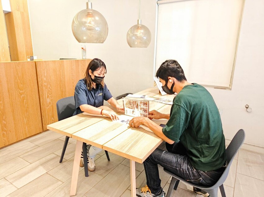 羅布森升降椅-MIT台灣製造ISO認證大廠，上下樓梯的好幫手，讓長輩上下樓梯不再成為負擔~