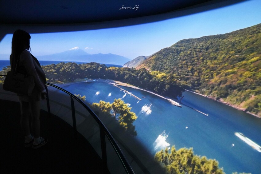 日本【日本靜岡│景點】靜岡縣富士山世界遺產中心。這買得到富士山交通錐，一窺富士山文化，體現爬富士山的景色