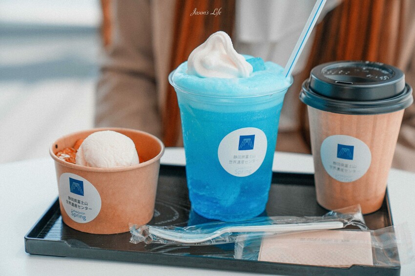 日本【日本靜岡│景點】靜岡縣富士山世界遺產中心。這買得到富士山交通錐，一窺富士山文化，體現爬富士山的景色