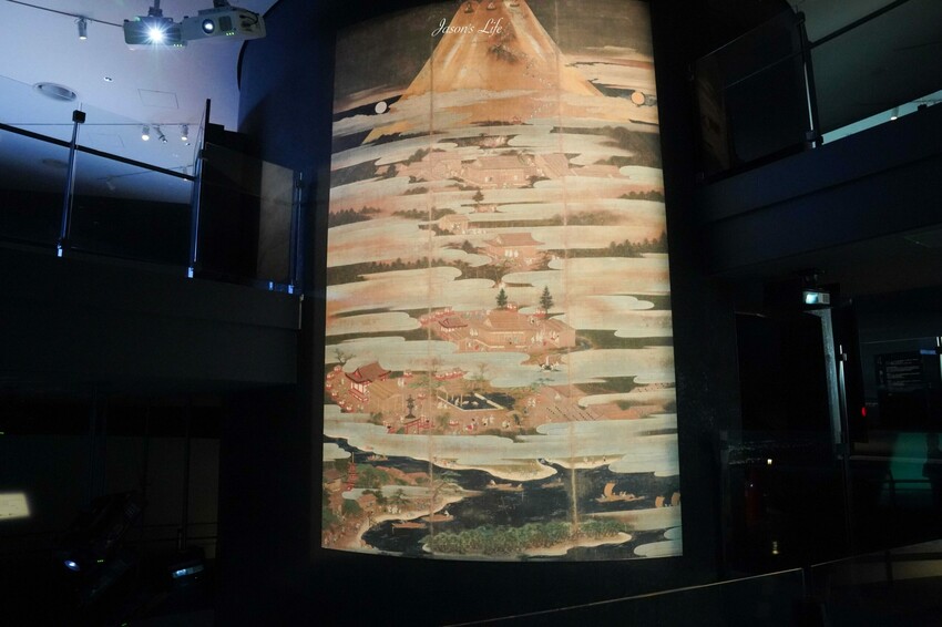 日本【日本靜岡│景點】靜岡縣富士山世界遺產中心。這買得到富士山交通錐，一窺富士山文化，體現爬富士山的景色