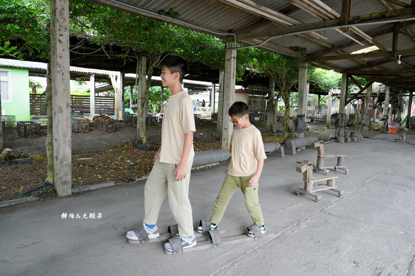宜蘭親子農場,廣興農場,動物餵食、焢窯、 摸蜆、DIY體驗、