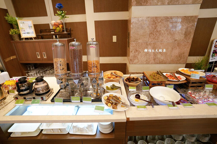 輕井澤1130飯店,溫馨四人房寬敞舒適、自助餐螃蟹吃到飽,輕