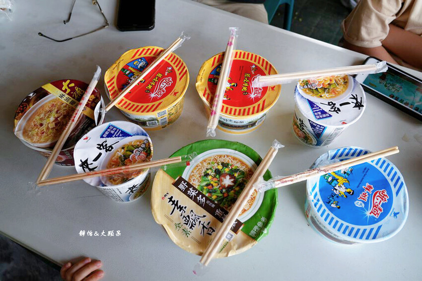 中寮石龍宮 ❙ 全台唯一拜土地公免費泡麵吃到飽，南投泡麵土地