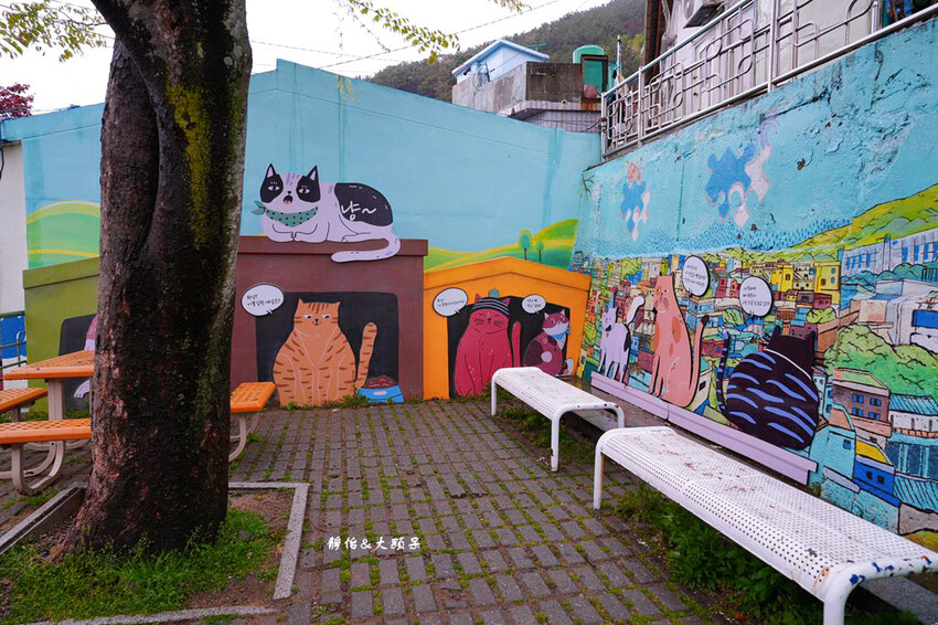 釜山甘川洞文化村 ❙ 小王子彩繪壁畫村、小王子和沙漠狐狸，釜