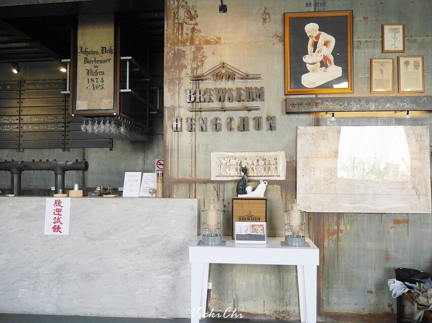 屏東縣恆春鎮恆春｜恆春3000啤酒博物館：巨大啤酒杯牆、蒙娜麗莎的微笑酒標牆及在地限定精釀啤酒。