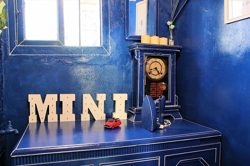 彰化縣和美鎮【彰化景點】隱藏版藍晒圖~伯公廟口麵線糊│復古的擺設和場景│讓人回到童年玩味的年代