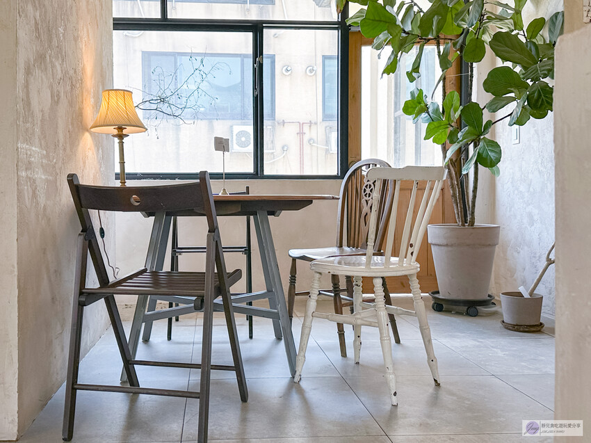 韓國首爾美食MOKHWACI LOUNGE、古典歐風老宅咖啡館!頂級焦糖甜點,延南洞地區首選。