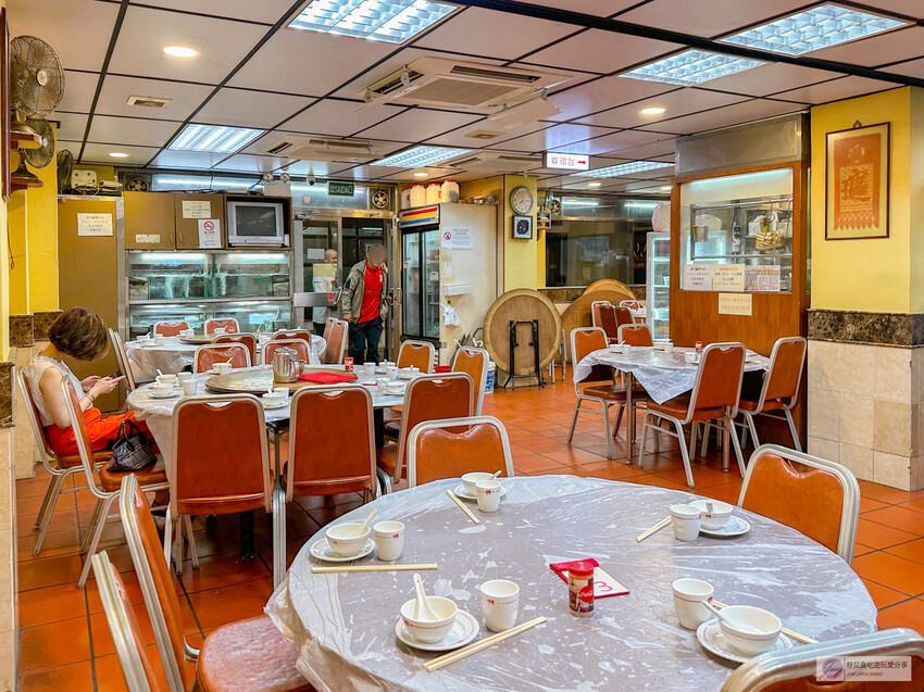 澳門美食紅記飯店、隱蔽小巷中的經典粵味！數十載老店，獨家脆皮肉品必選。