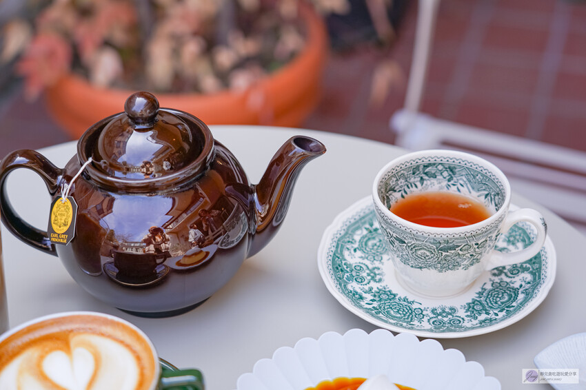 韓國首爾美食MOKHWACI LOUNGE、古典歐風老宅咖啡館!頂級焦糖甜點,延南洞地區首選。