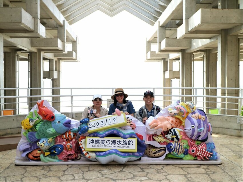 日本海洋博公園-沖繩美麗海水族館(美ら海水族館):必訪黑潮之海大水槽/巨大鯨鯊在你眼前悠游.超壯觀
