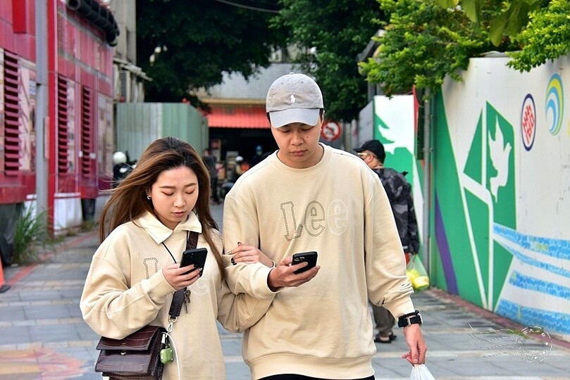 淡水渡船頭情侶