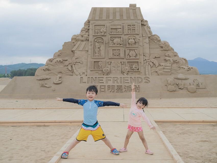 福隆沙雕藝術季 》LINE FRIENDS 明星沙雕主題、粉 DSC03724