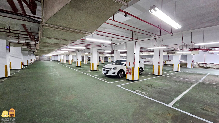 台北市北投區陽明山藍寶石湧泉秘境開箱，神秘的藍寶石泉水除了看還能直接喝!? 如何前往秘境?快看文章介紹吧!