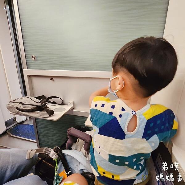 日本【Skyliner搭乘購票/kkday換票教學】讓你快速方便從成田機場直達東京上野、日暮里車站，對號座位、有行李架