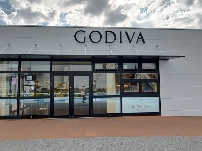 日本【沖繩景點】沖繩ASHIBINAA Outlet購物城,超便宜的免稅天堂 | 親子旅遊首選 | 日本沖繩必去景點推薦