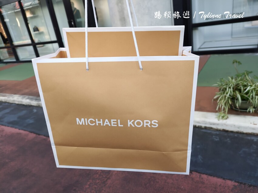 日本【沖繩景點】沖繩ASHIBINAA Outlet購物城,超便宜的免稅天堂 | 親子旅遊首選 | 日本沖繩必去景點推薦