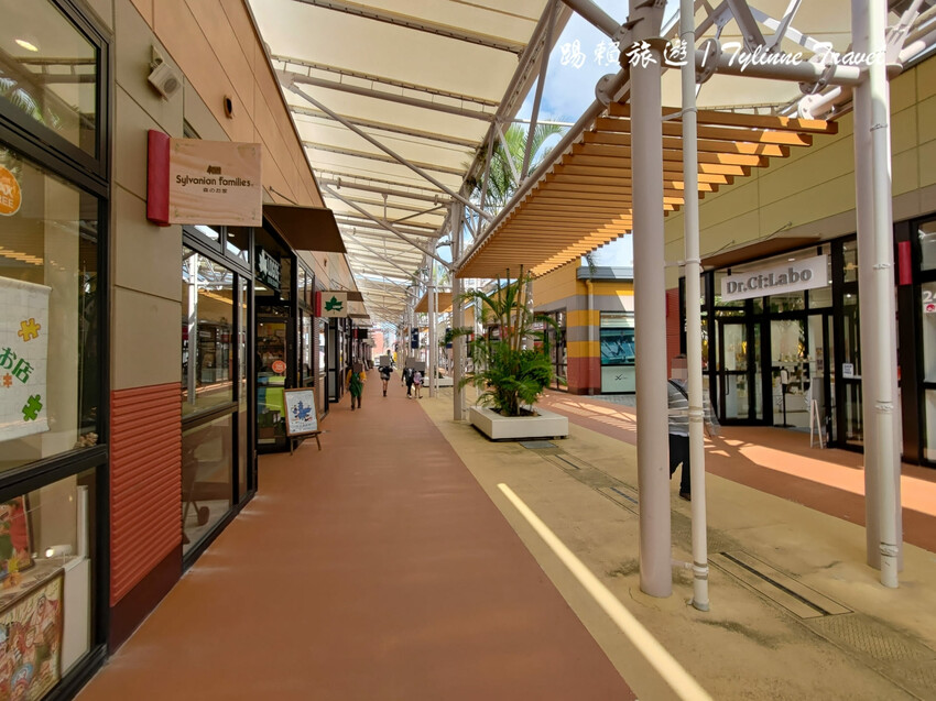 日本【沖繩景點】沖繩ASHIBINAA Outlet購物城,超便宜的免稅天堂 | 親子旅遊首選 | 日本沖繩必去景點推薦