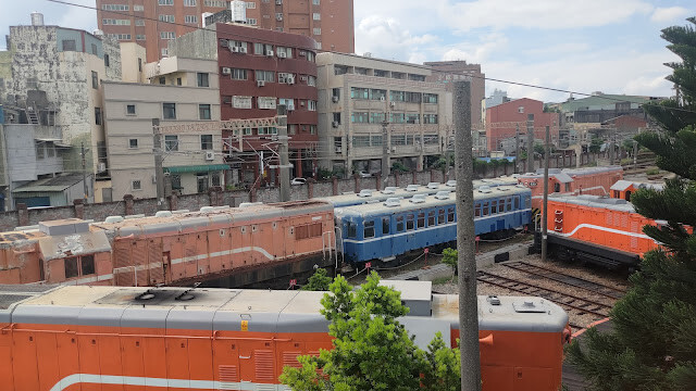 扇形車庫 - 火車車廂
