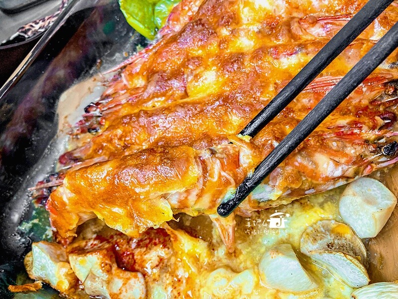 烹飪筆記│香蒜雞塊酥和炸香菇，用雞胸肉炸雞塊多汁多嫩特別好吃