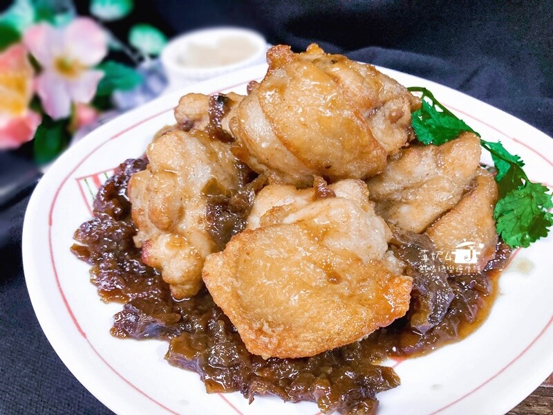 烹飪筆記│香蒜雞塊酥和炸香菇，用雞胸肉炸雞塊多汁多嫩特別好吃