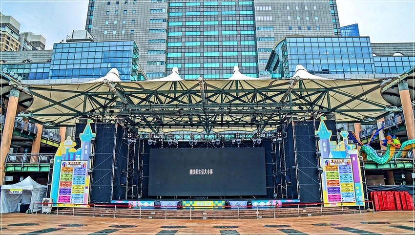 /tmp/phpiSGev6 /tmp/phpiSGev6