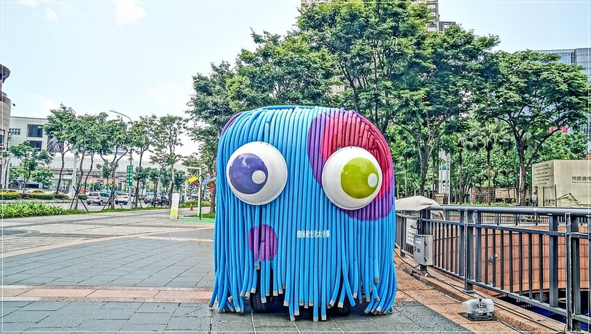 /tmp/phpRpamlI /tmp/phpRpamlI